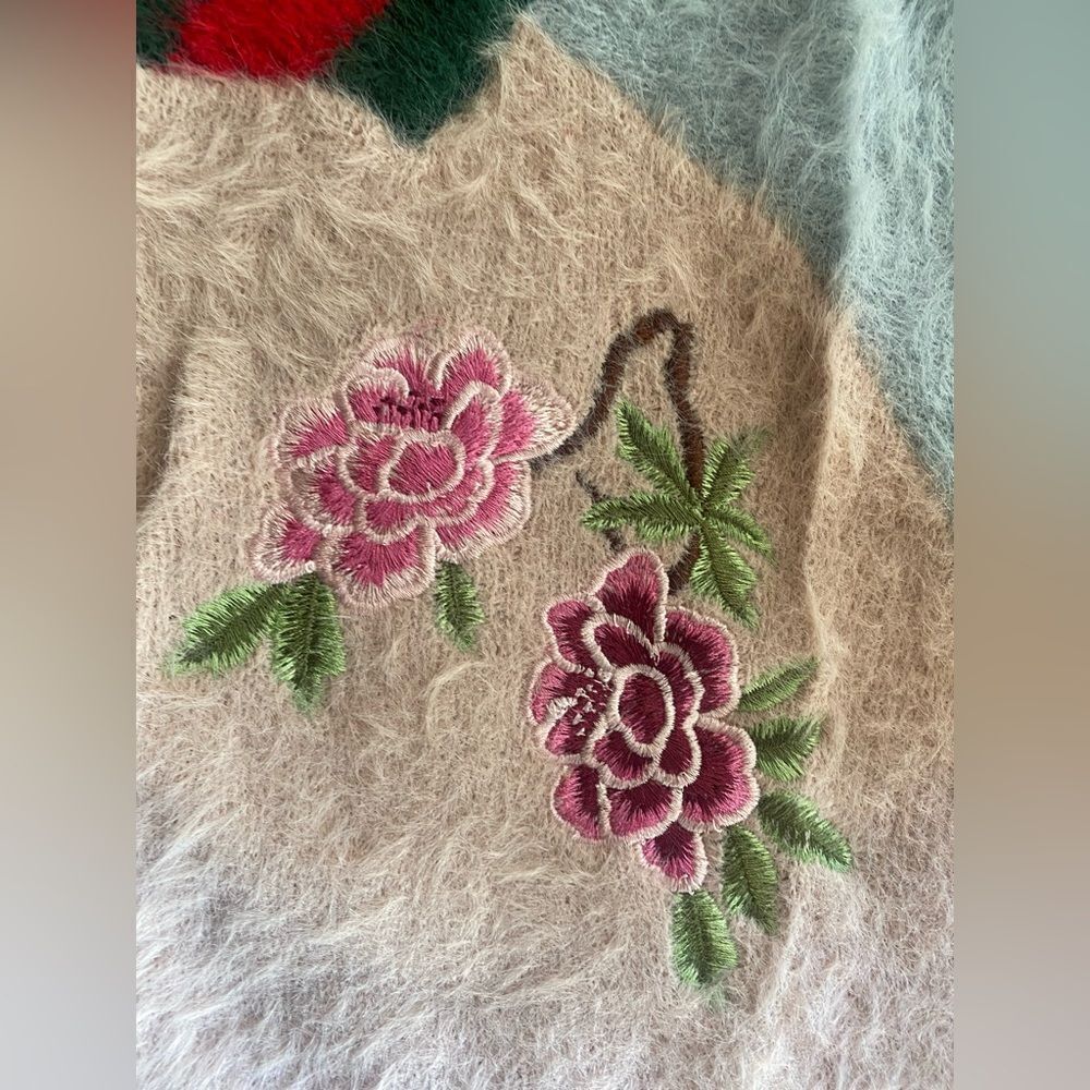 Selfie Couture Trendology Womens Sweater Sz S/M Colorblock Zípper Flowers NWT - Picture 11 of 17